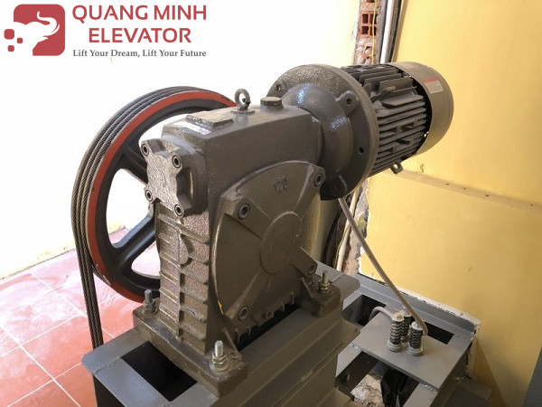 Thang Máy Tải Hàng 500kg - Bún Đậu Quận 4 - Ảnh 6