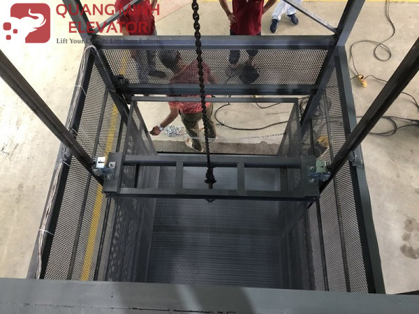 Thang Tải Hàng Không Kèm Người 500 Kg - PIN ẮC QUI BÌNH CHÁNH - Ảnh 6