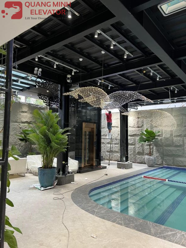 thang máy ngoài trời