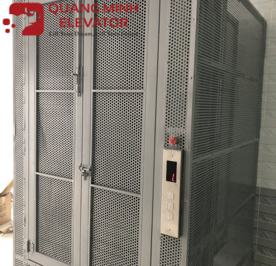 thang nâng hàng 250kg