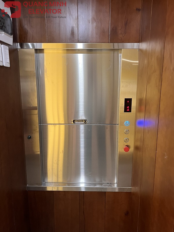 Thang máy tải thực phẩm Quang Minh Elevator thi công