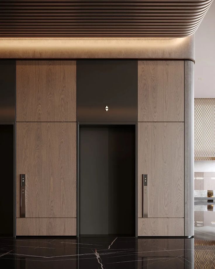 Cửa tầng thang máy