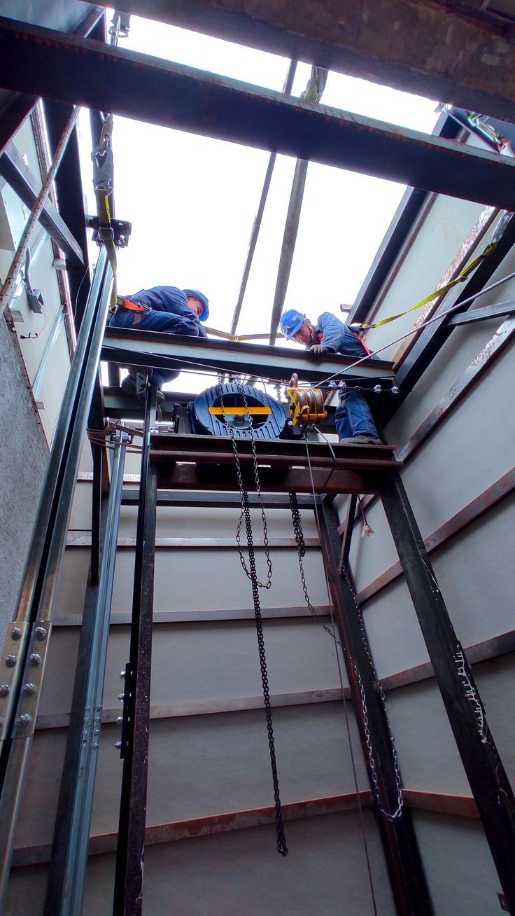 Lắp đặt thang máy