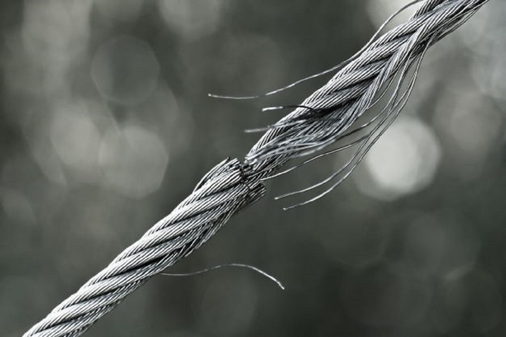 Nguyên nhân khiến cáp thang máy bị đứt