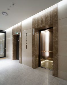 Trước khi lắp đặt thang máy có cần xin phép